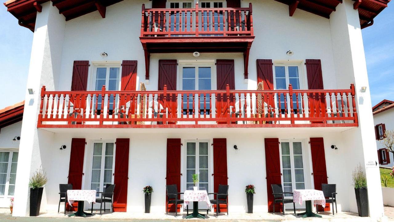 Hotel Agian Itxassou Exterior photo
